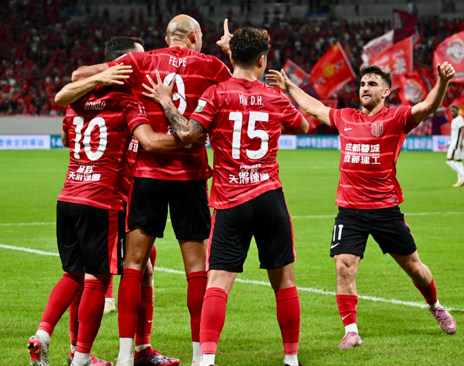 成都蓉城国际比赛日手感冰凉，志在中超名次提升，震撼外界，训练强度明显提升的简单介绍